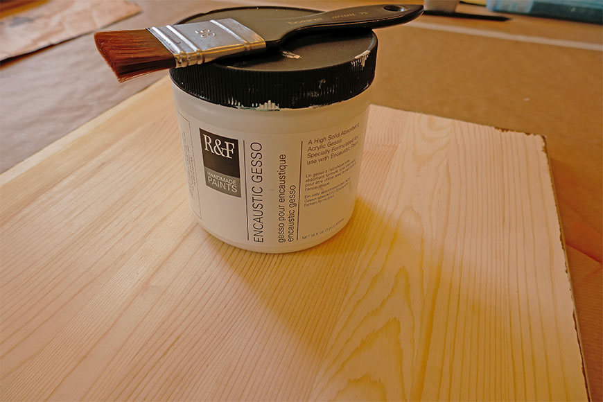 Vierter Arbeitsschritt, Malfläche mit Gesso grundieren